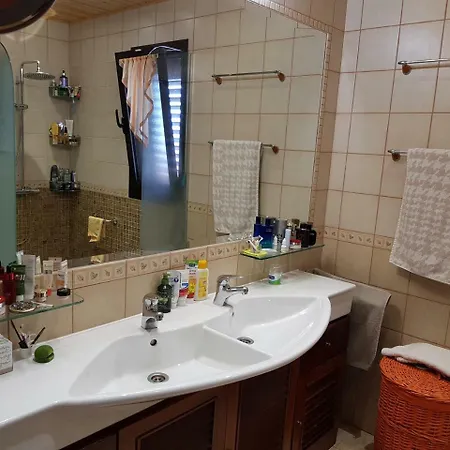 Chalet For 4 People In A Quiet Area In The North Of Fuerteventura Landhuis La Oliva